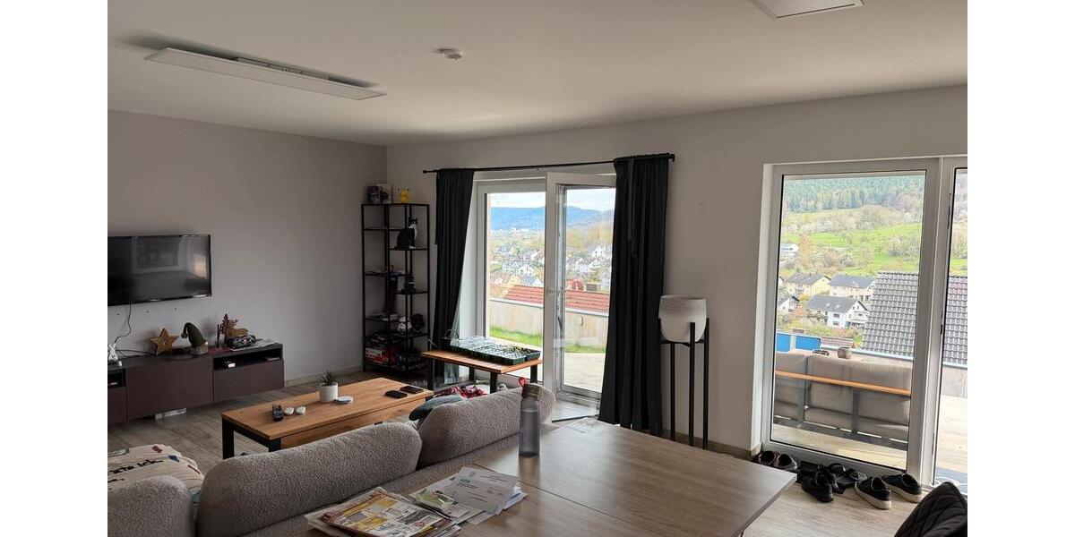 Etagenwohnung Laudenbach - 2 Zimmer, 70 m&sup2;, 650&euro; | Angebot:26042543