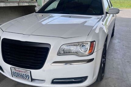 Chrysler 300C 172.000 km 9.500 &euro; Rödermark 63322