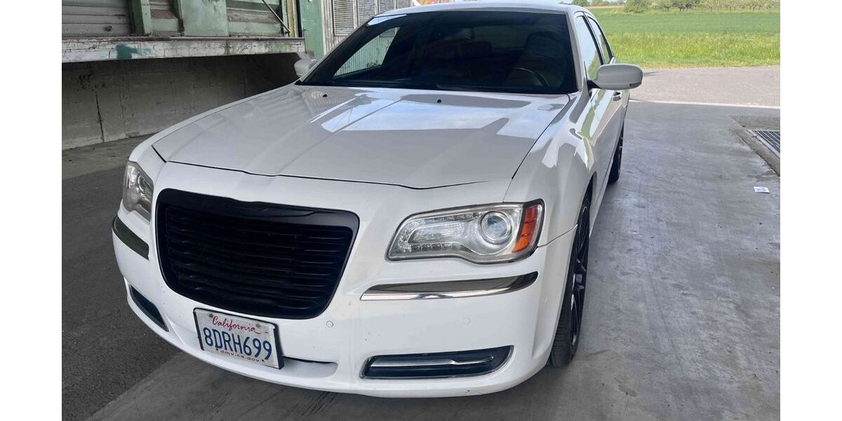 Chrysler 300C 172.000 km 9.500 &euro; Rödermark 63322