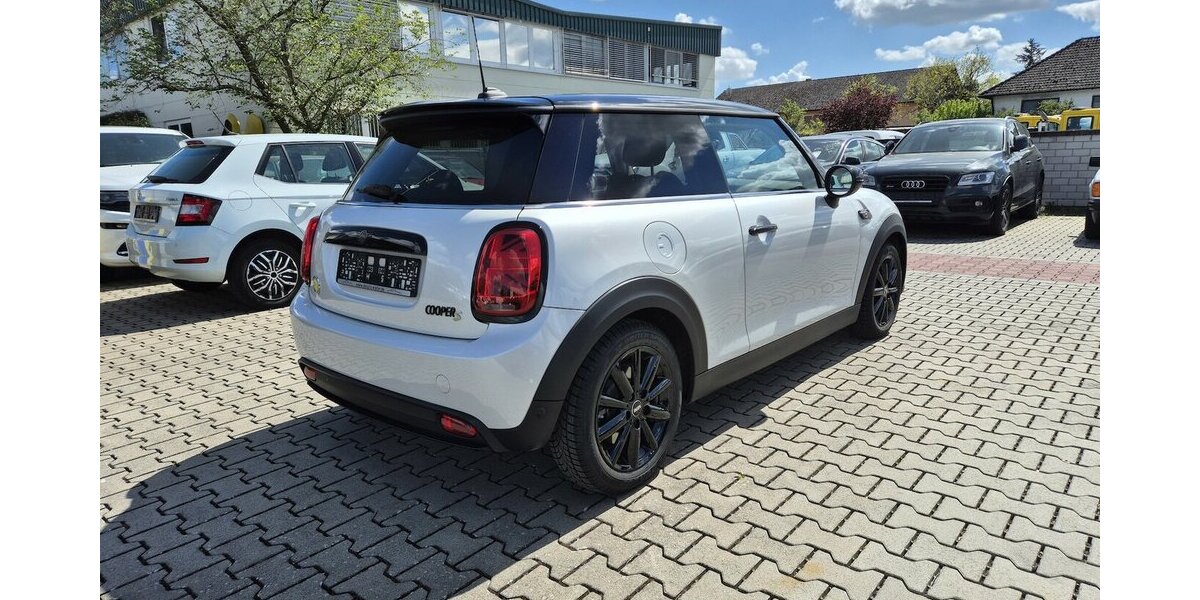 Mini Cooper SE Classic Trim Sportsitze, LED-Scheinwerfe 16.450 km 18.890 &euro; Rodgau 63110