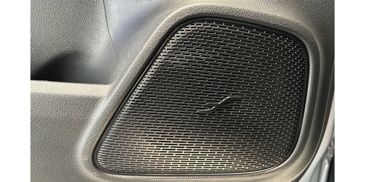 Mercedes-Benz GLB 250 4M AMG PREMIUM DISTRONIC-MEMORY-360-19´´ 5.392 km 47.599 &euro; Groß-Umstadt 64823