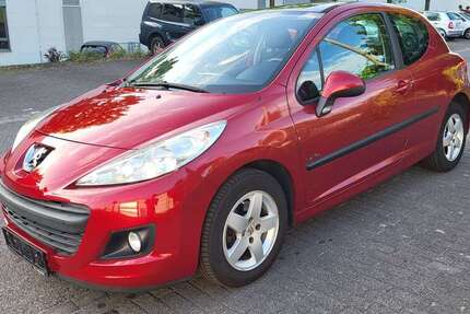 Peugeot 207 120.000 km 2.900 &euro; Sailauf 63877