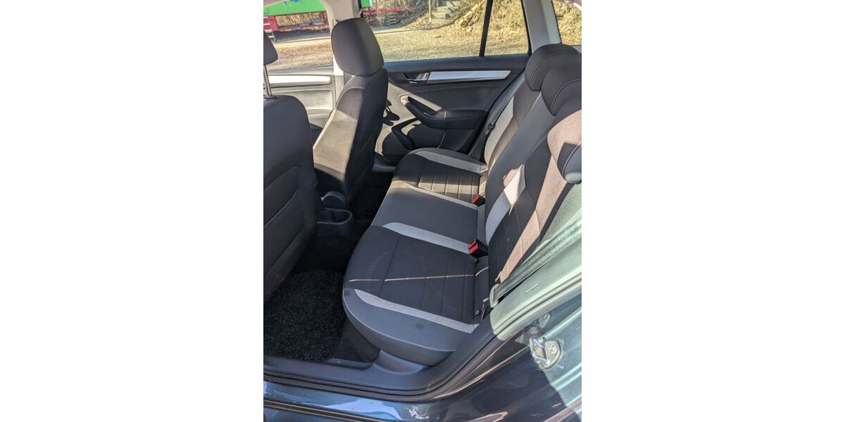 Skoda Rapid 84.130 km 11.000 &euro; Johannesberg 63867