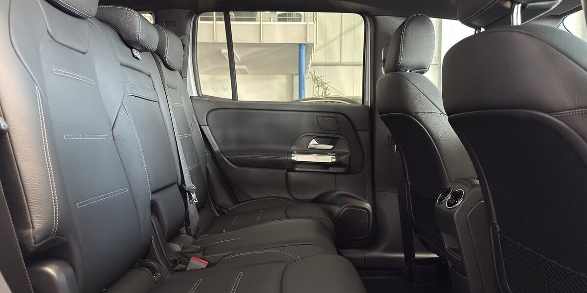 Mercedes-Benz GLB 250 4M AMG PREMIUM DISTRONIC-MEMORY-360-19´´ 5.392 km 47.599 &euro; Groß-Umstadt 64823