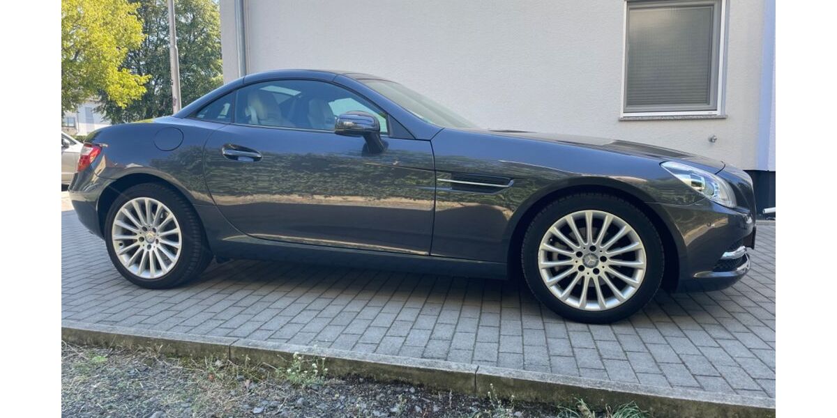 Mercedes-Benz SLK 200 164.000 km 14.900 &euro; Rodgau 63110