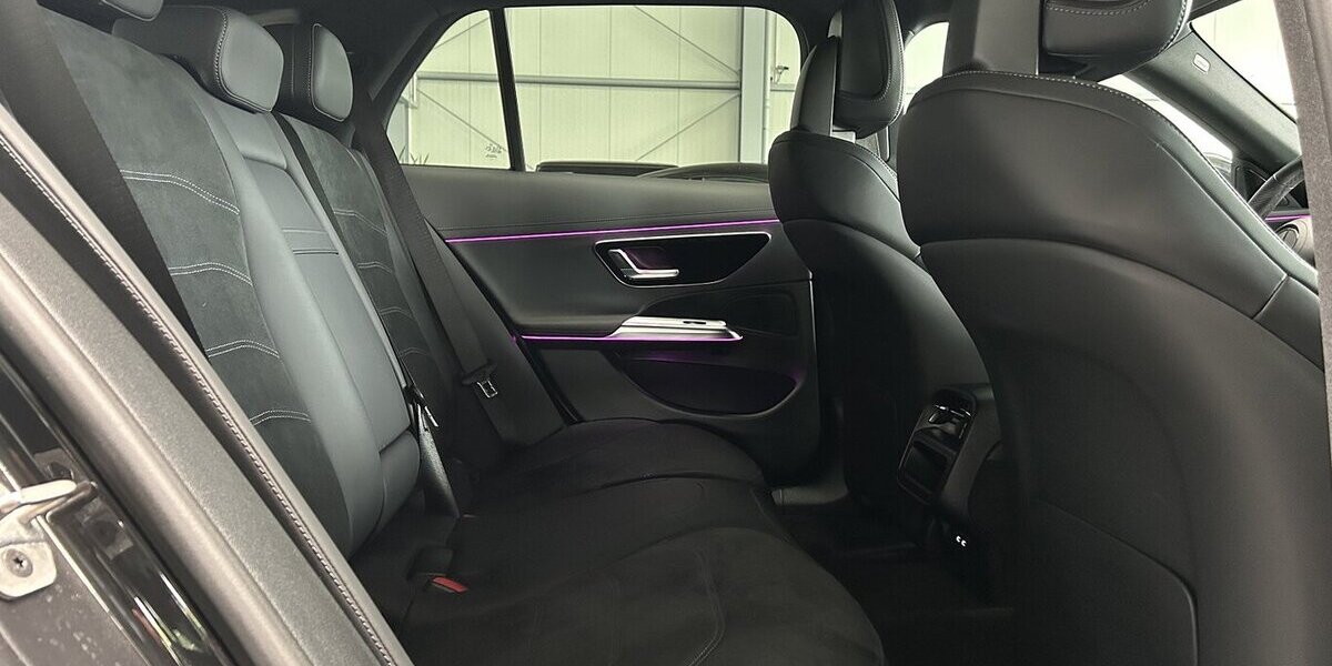 Mercedes-Benz E 200 T AMG ADVANCED PLUS DISTRONIC-AIRMATIC-360 24.437 km 52.289 &euro; Groß-Umstadt 64823