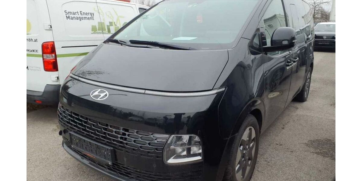 Hyundai STARIA 252.100 km 15.900 &euro; Hanau 63456
