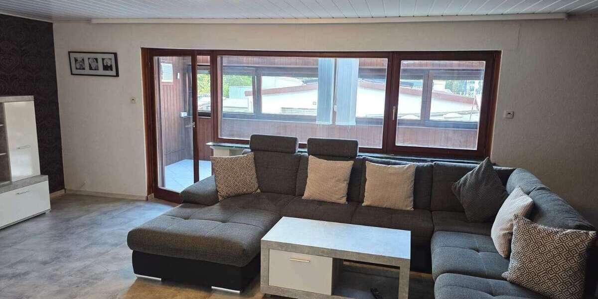 Etagenwohnung Hanau - 3 Zimmer, 120 m&sup2;, 800&euro; | Angebot:26253409