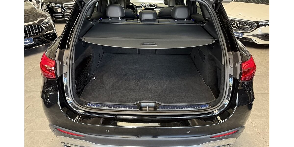 Mercedes-Benz GLC 300 4M AMG PREMIUM BURMESTER- PANORAMA- AHK! 21.213 km 60.990 &euro; Groß-Umstadt 64823