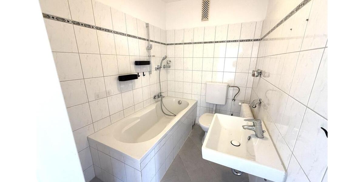 Dachgeschoßwohnung Mühlheim am Main - 4 Zimmer, 108 m&sup2;, 1.080&euro; | Angebot:26480583