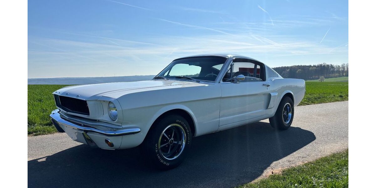 Ford Mustang 99.999 km 51.000 &euro; Brensbach 64395