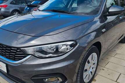 Fiat Tipo 83.000 km 8.950 &euro; Aschaffenburg 63741