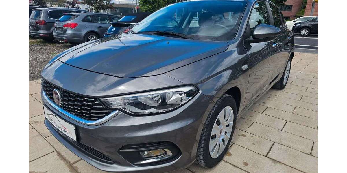 Fiat Tipo 83.000 km 8.950 &euro; Aschaffenburg 63741