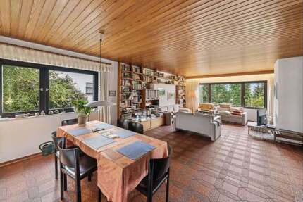 Haus Ronneburg - 11 Zimmer, 249 m&sup2;, 579.000&euro; | Angebot:23546795