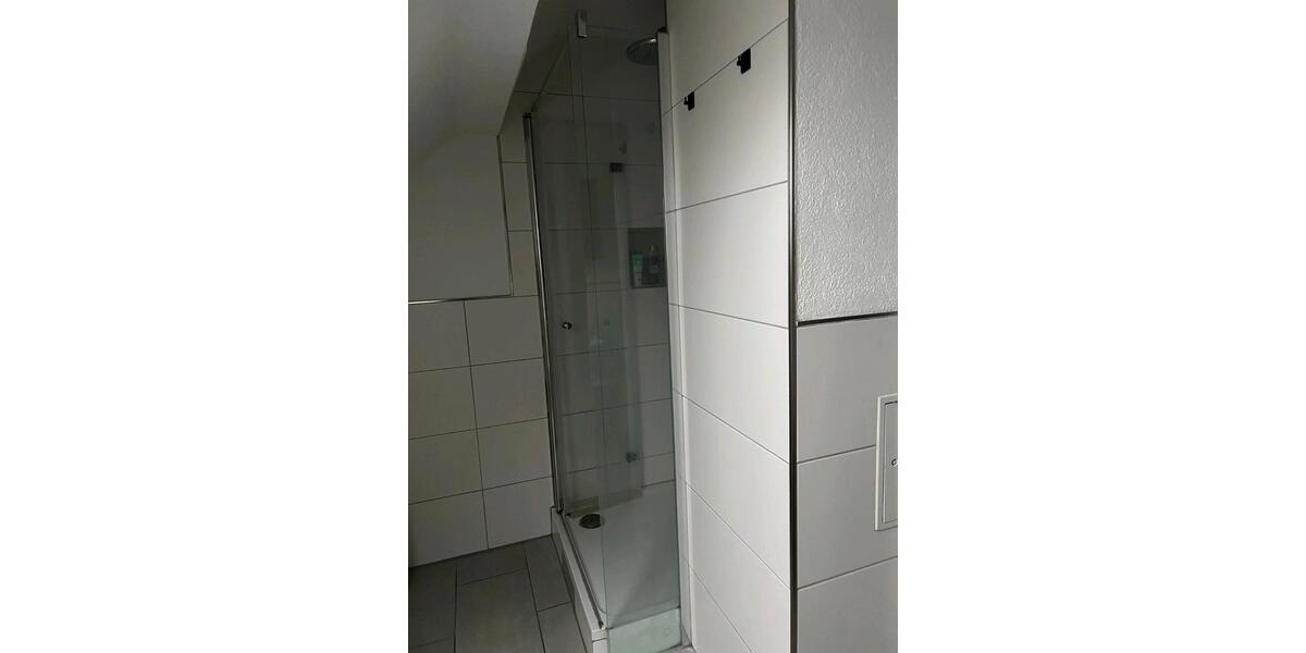 Dachgeschoßwohnung Stockstadt am Main - 2.5 Zimmer, 70 m&sup2;, 900&euro; | Angebot:25903976