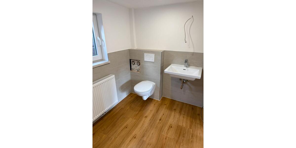 Maisonettenwohnung Erlenbach am Main - 2 Zimmer, 120 m&sup2;, 1.000&euro; | Angebot:26042080