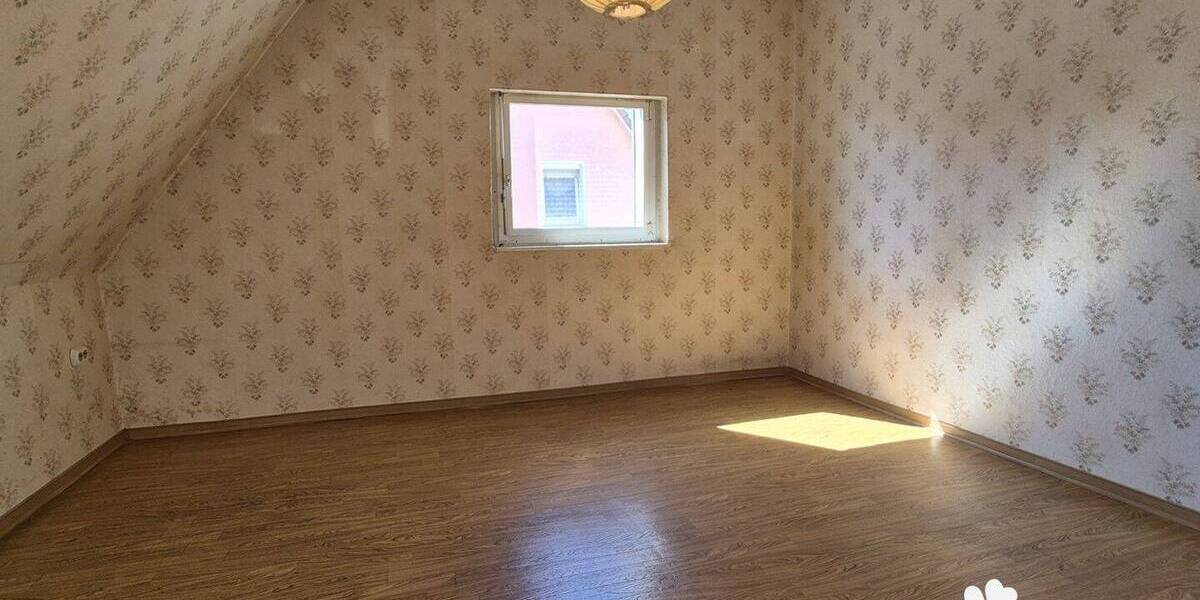 Einfamilienhaus Stockstadt am Main - 7 Zimmer, 116 m&sup2;, 279.000&euro; | Angebot:25693752