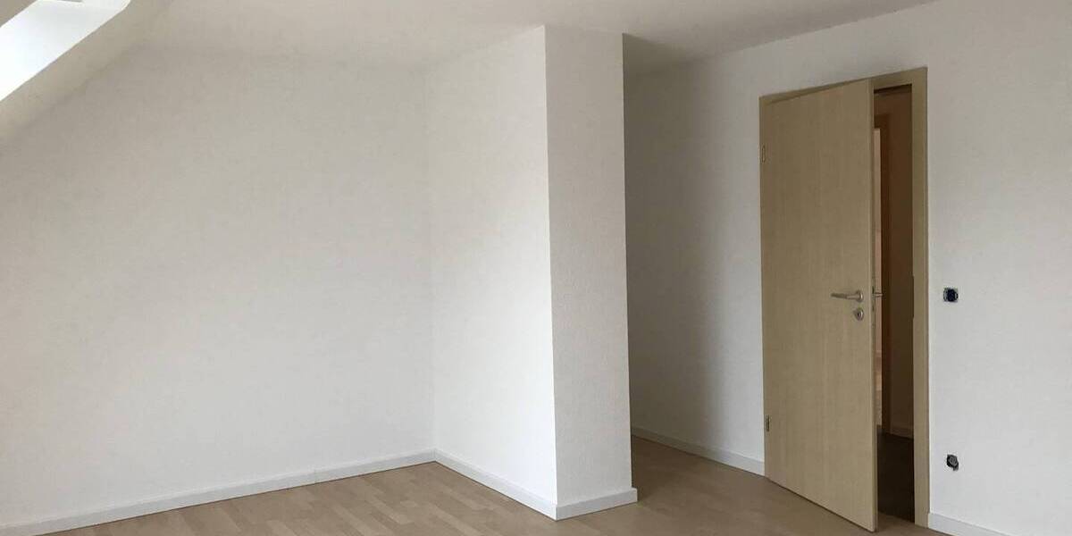Etagenwohnung Rödermark Ober-Roden - 2 Zimmer, 80 m&sup2;, 880&euro; | Angebot:25996666