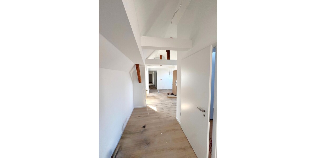 albero:) mittendrin statt nur dabei - Dachgeschoßwohnung Seligenstadt | Angebot:25413703