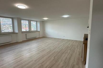 Wohnung Freudenberg - 3 Zimmer, 95 m&sup2;, 1.000&euro; | Angebot:25941990