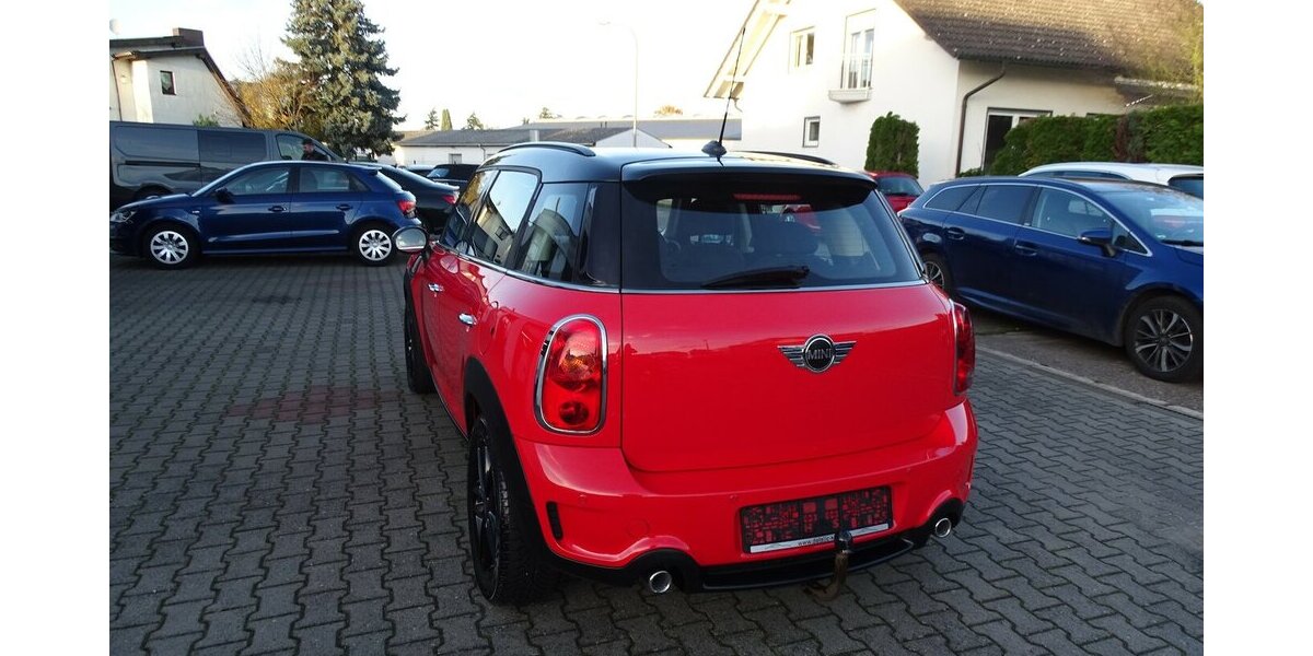 Mini Cooper SD Countryman All4 Cooper SD All4 Automatik 154.582 km 7.990 &euro; Rodgau 63110