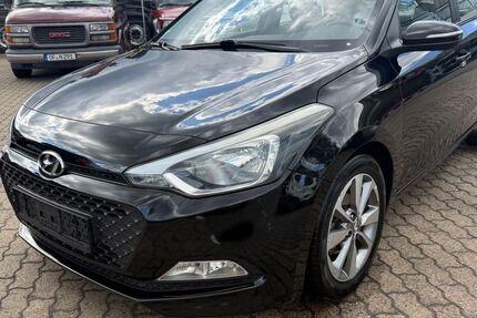 Hyundai i20 270.236 km 4.499 &euro; Hanau 63452