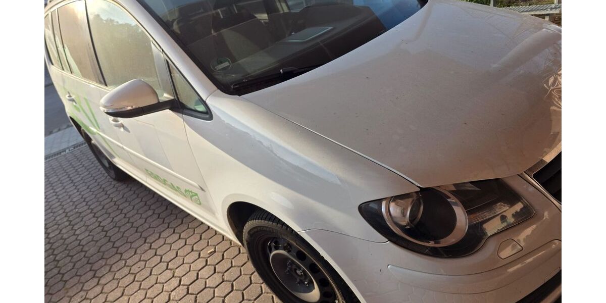VW Touran 216.727 km 1.600 &euro; Stockstadt 63811