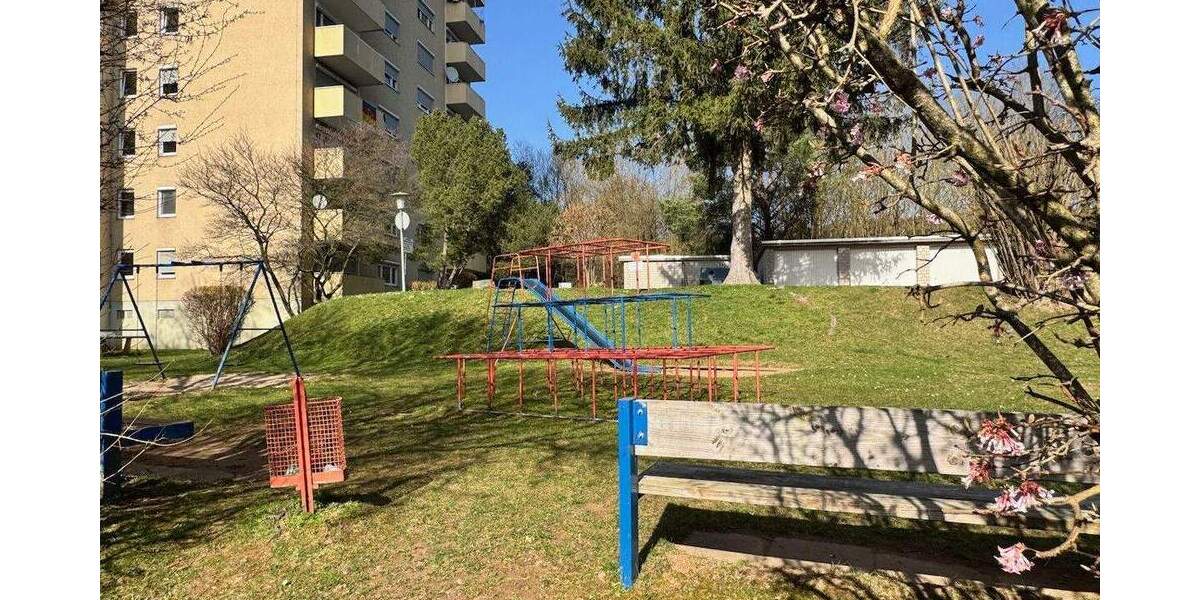 Etagenwohnung Bad König - 2 Zimmer, 63 m&sup2;, 137.000&euro; | Angebot:25698133