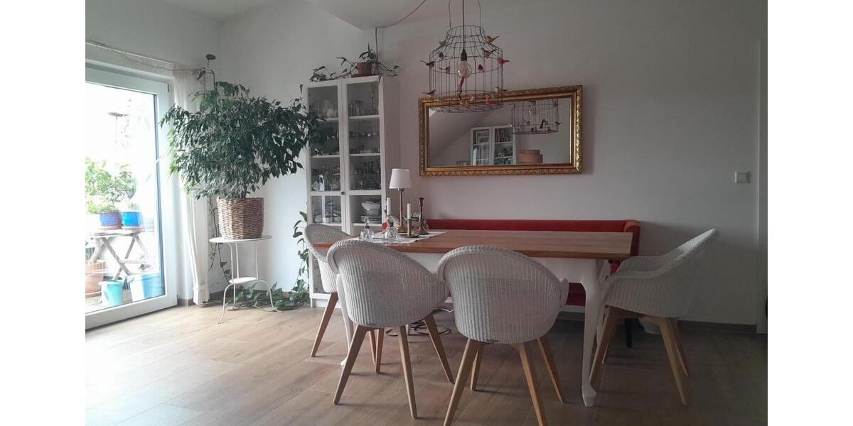 Dachgeschoßwohnung Aschaffenburg Damm - 2 Zimmer, 77 m&sup2;, 399.000&euro; | Angebot:27093210