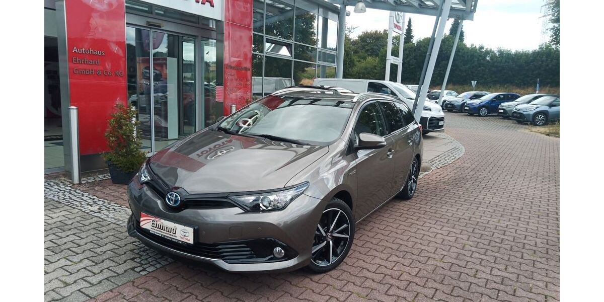Toyota Auris 82.888 km 16.990 &euro; Brensbach 64395