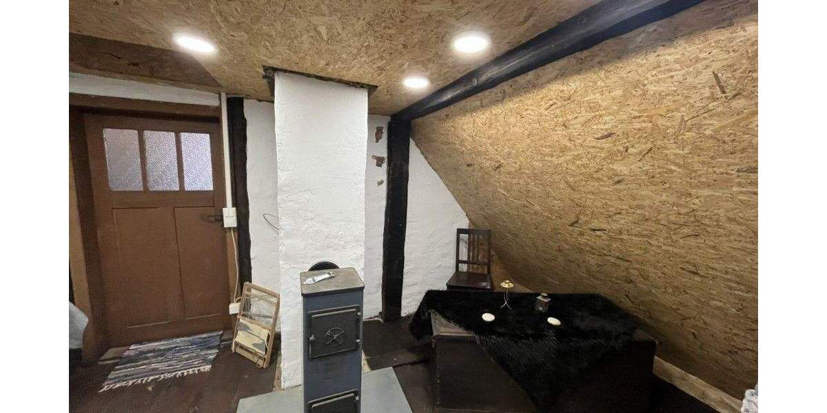 Einfamilienhaus Breuberg / Neustadt Neustadt - 6 Zimmer, 111 m&sup2;, 175.000&euro; | Angebot:25816034