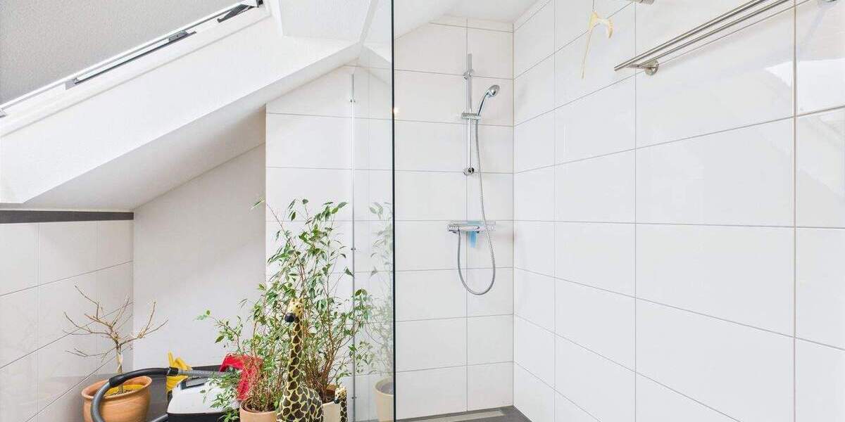 Reihenmittelhaus Rodgau Jügesheim - 7 Zimmer, 153 m&sup2;, 649.000&euro; | Angebot:25685770