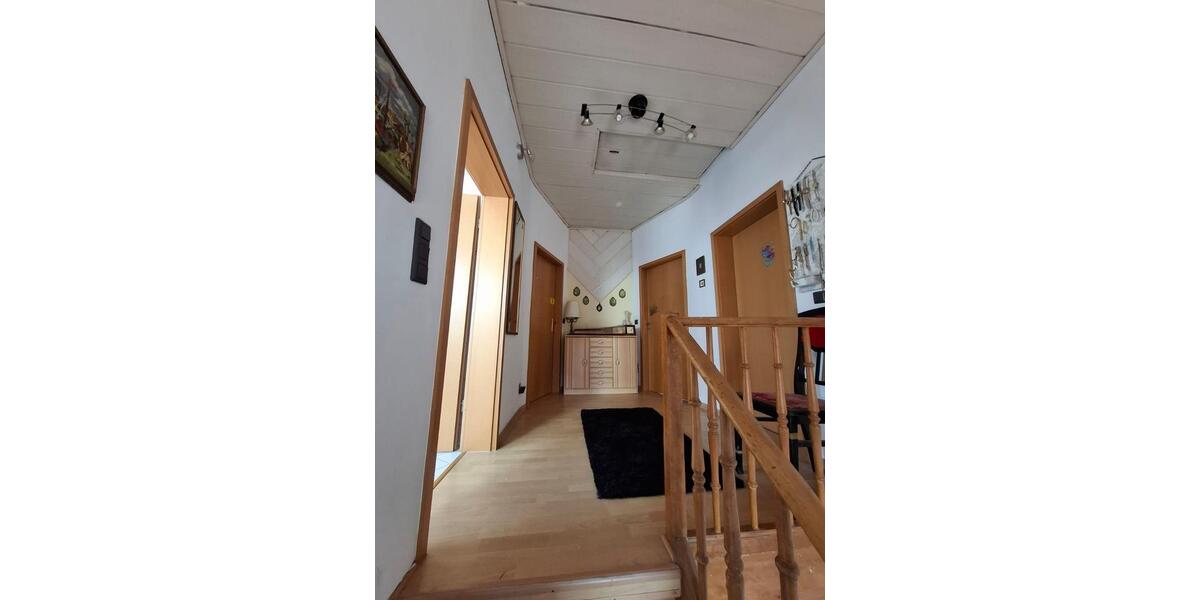 Doppelhaushälfte Schöllkrippen - 6 Zimmer, 136 m&sup2;, 293.000&euro; | Angebot:26001714