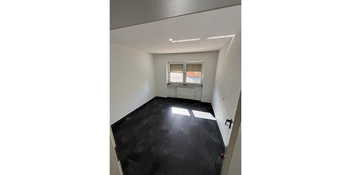 Mehrfamilienhaus, Wohnhaus Brensbach - 1 Zimmer, 100 m&sup2;, 1.000&euro; | Angebot:25981398