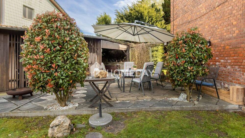 Einfamilienhaus Langenselbold - 9 Zimmer, 215 m&sup2;, 749.000&euro; | Angebot:26290237