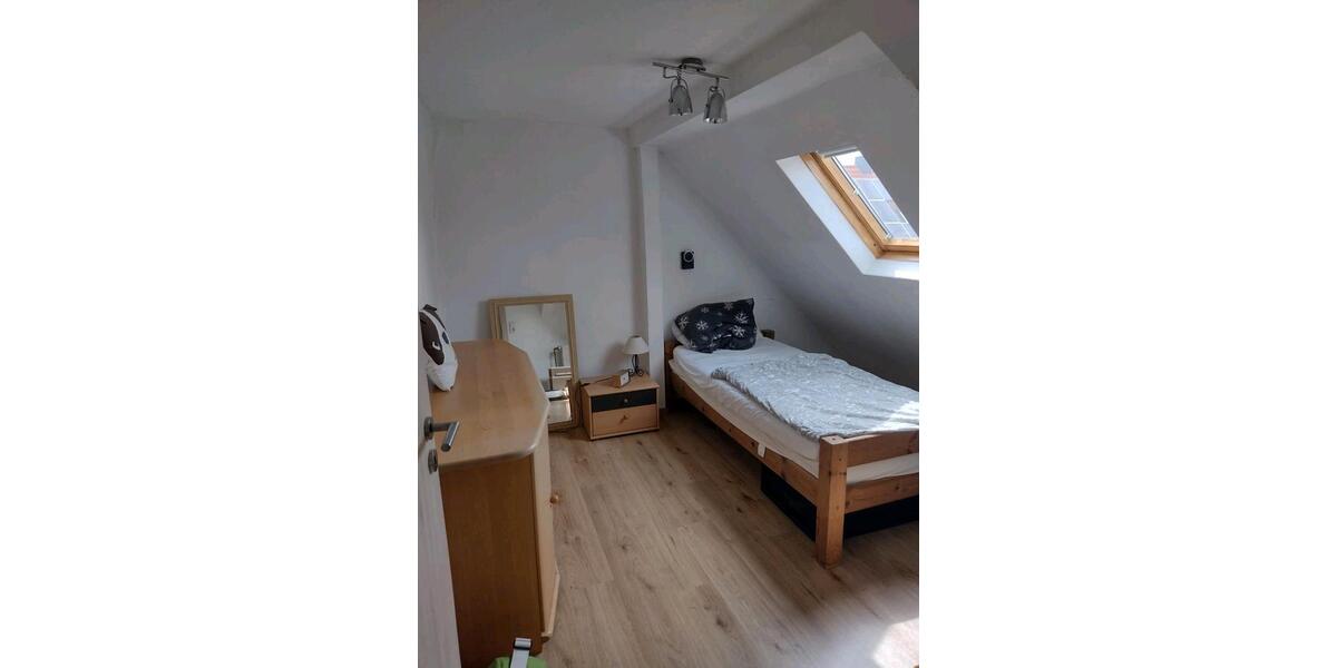 Dachgeschoßwohnung Großostheim - 2 Zimmer, 45 m&sup2;, 590&euro; | Angebot:26624074