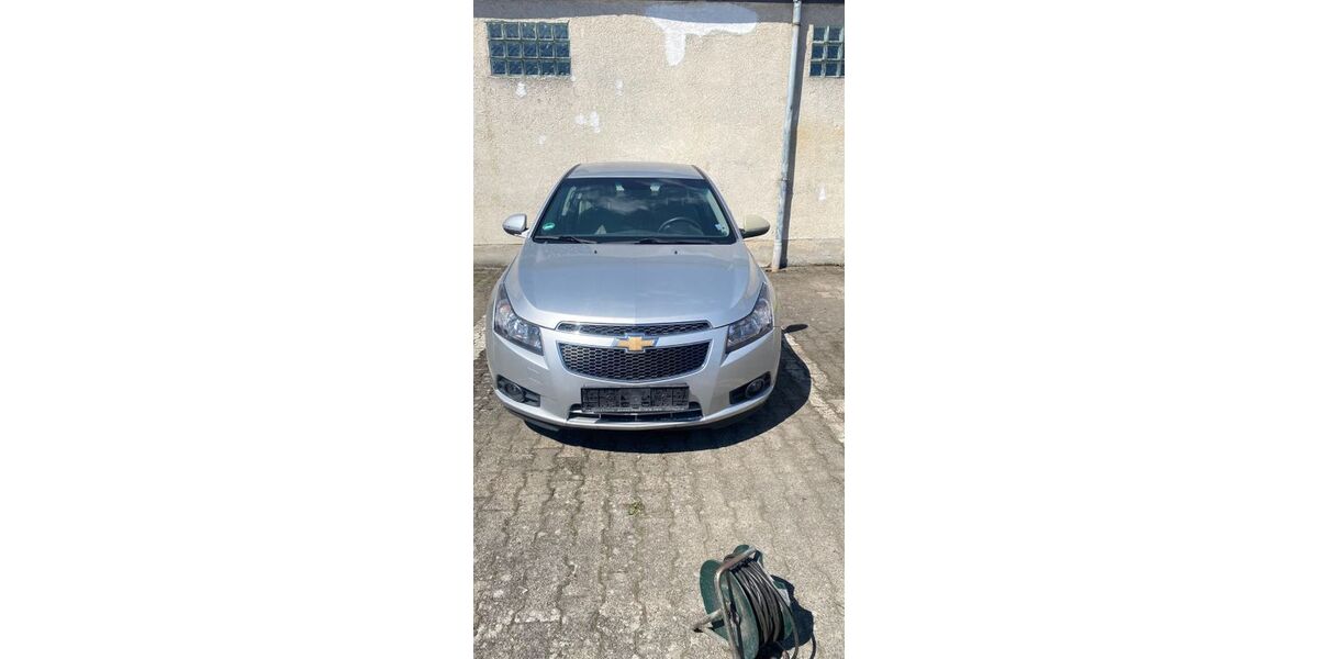 Chevrolet Cruze 205.500 km 1.350 &euro; Hainburg 63512