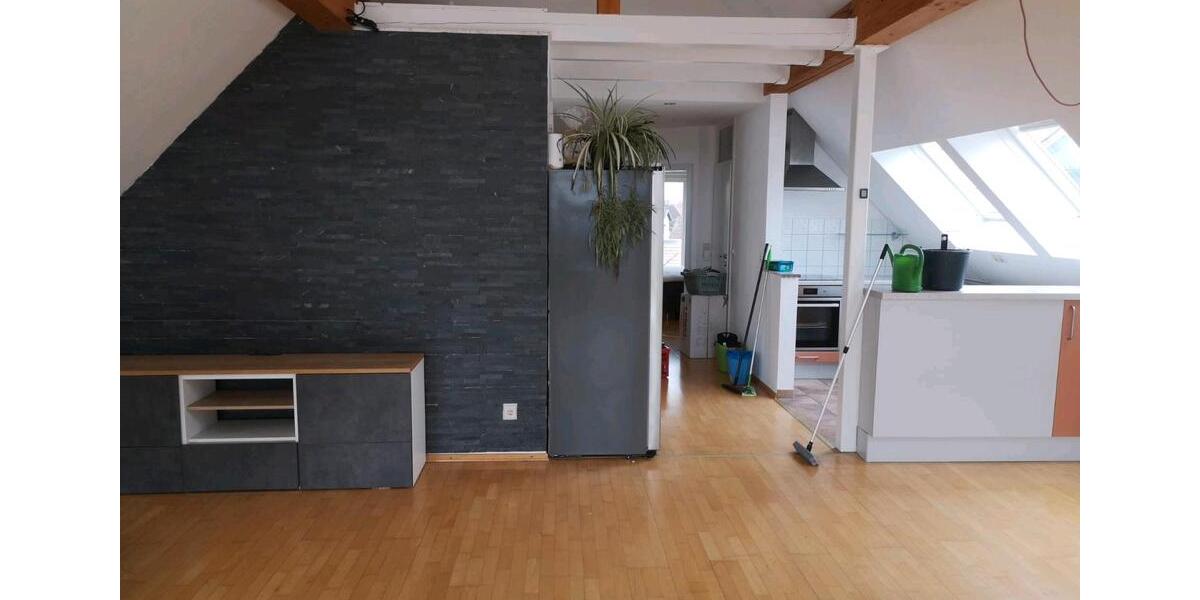 Dachgeschoßwohnung Kahl am Main - 3 Zimmer, 90 m&sup2;, 1.020&euro; | Angebot:26045137