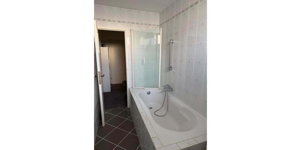 Etagenwohnung Hanau Lamboy - 6 Zimmer, 92 m&sup2;, 315.000&euro; | Angebot:26148622