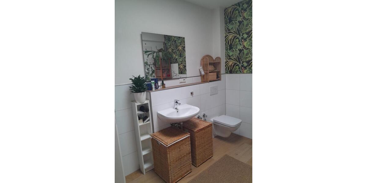 Dachgeschoßwohnung Aschaffenburg Damm - 2 Zimmer, 77 m&sup2;, 399.000&euro; | Angebot:27093210