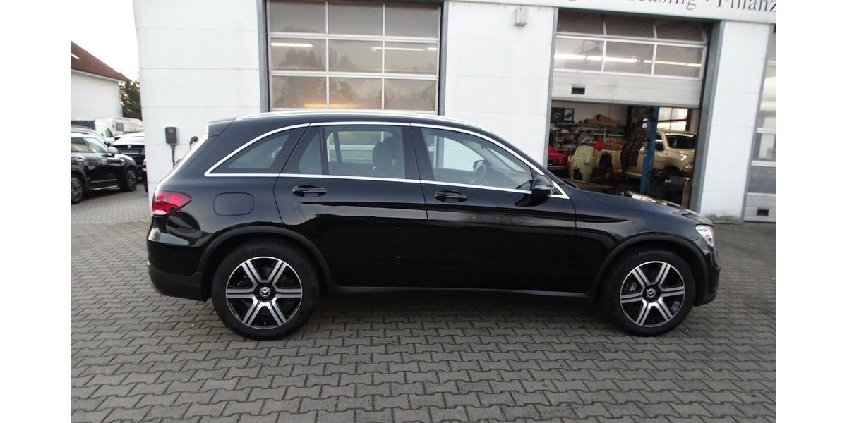 Mercedes-Benz GLC 400 d 4M Rückfahrkamera, LED-Scheinwerfer, Nav 160.000 km 28.890 &euro; Rodgau 63110