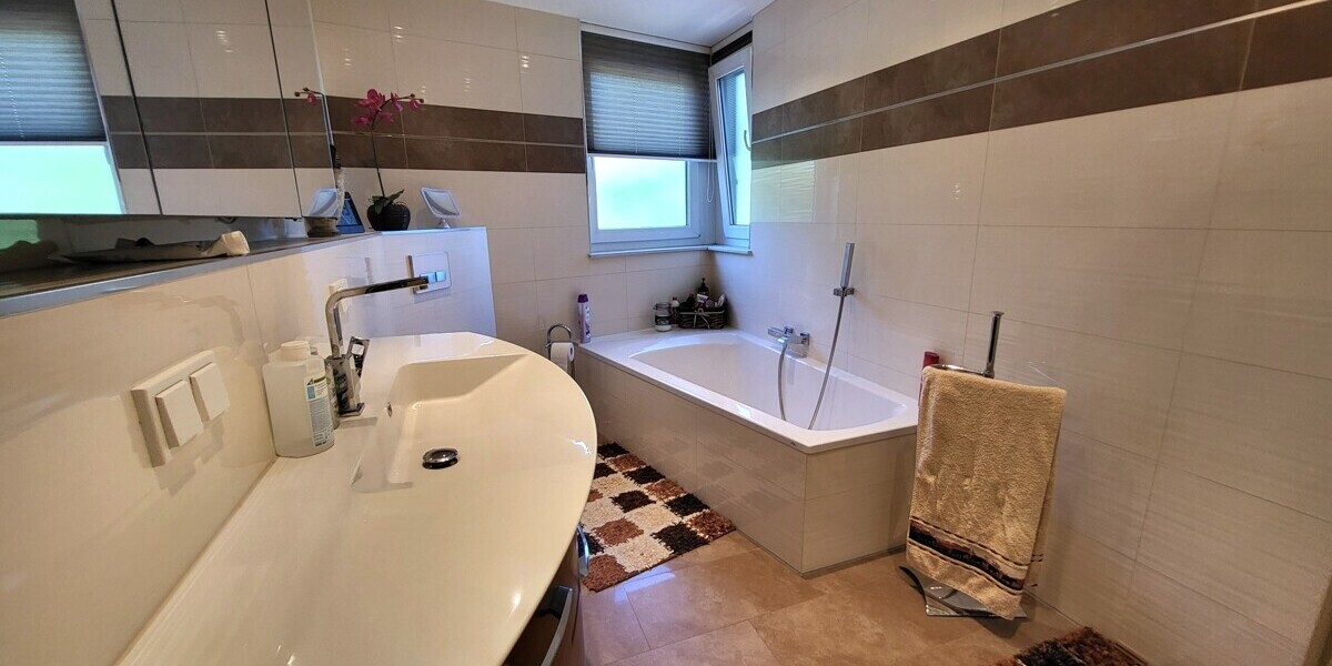 Provisionsfrei + Energie-Klasse B ! Reihen-Eck-Haus im Haus mit Garten - Reihenendhaus Hanau | Angebot:27225122