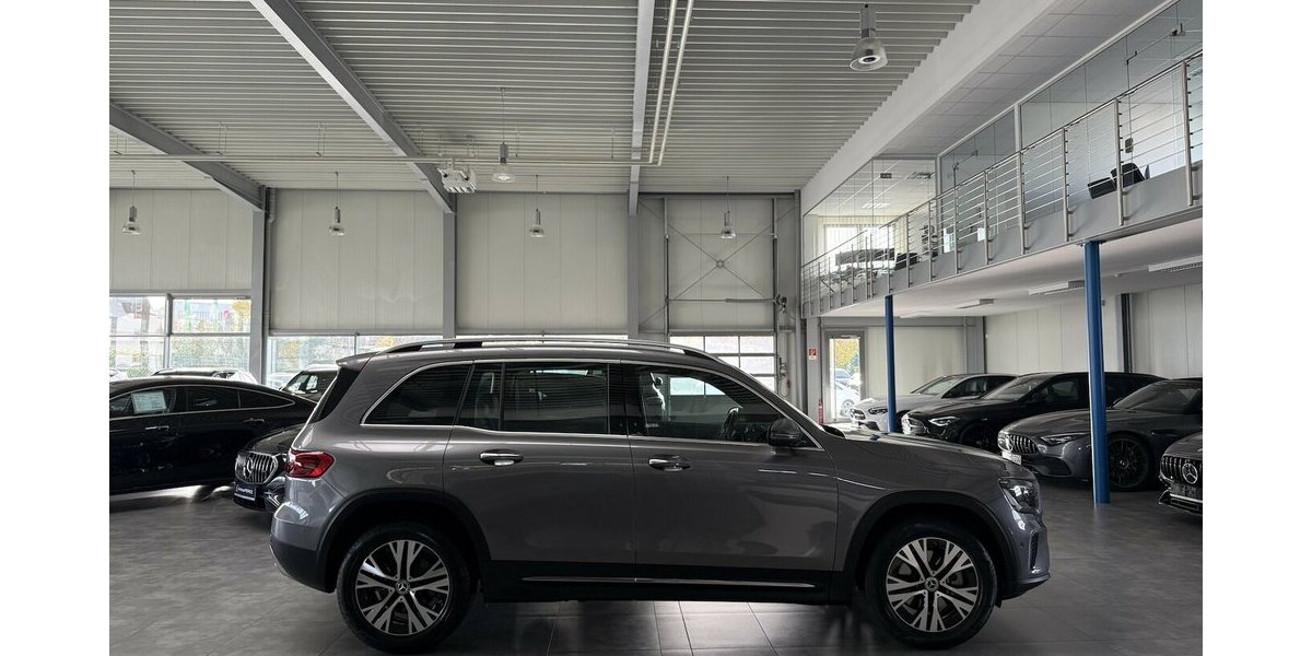 Mercedes-Benz GLB 250 4M DISTRONIC-360- KEYLESS- MBUX PREMIUM! 8.213 km 44.999 &euro; Groß-Umstadt 64823