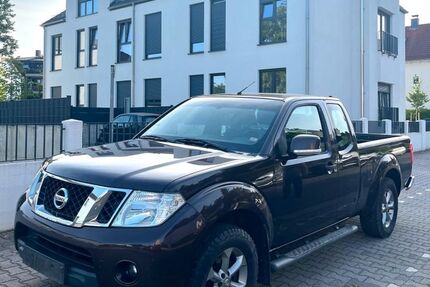 Nissan Navara 205.000 km 5.700 &euro; Hösbach 63768