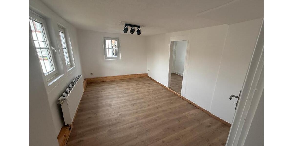 Einfamilienhaus Schöllkrippen - 2.5 Zimmer, 75 m&sup2;, 850&euro; | Angebot:25907279