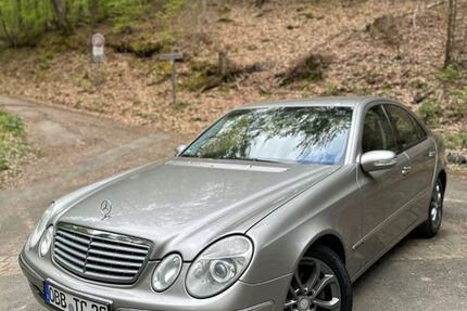 Mercedes-Benz E 200 260.000 km 3.200 &euro; Obernburg am Main 63785