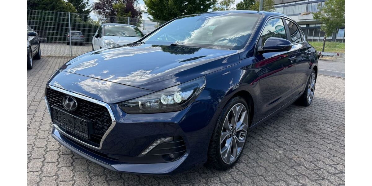 Hyundai i30 188.988 km 8.999 &euro; Hanau 63452