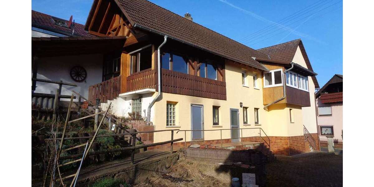 Einfamilienhaus Freudenberg - 8 Zimmer, 212 m&sup2;, 225.000&euro; | Angebot:19907077