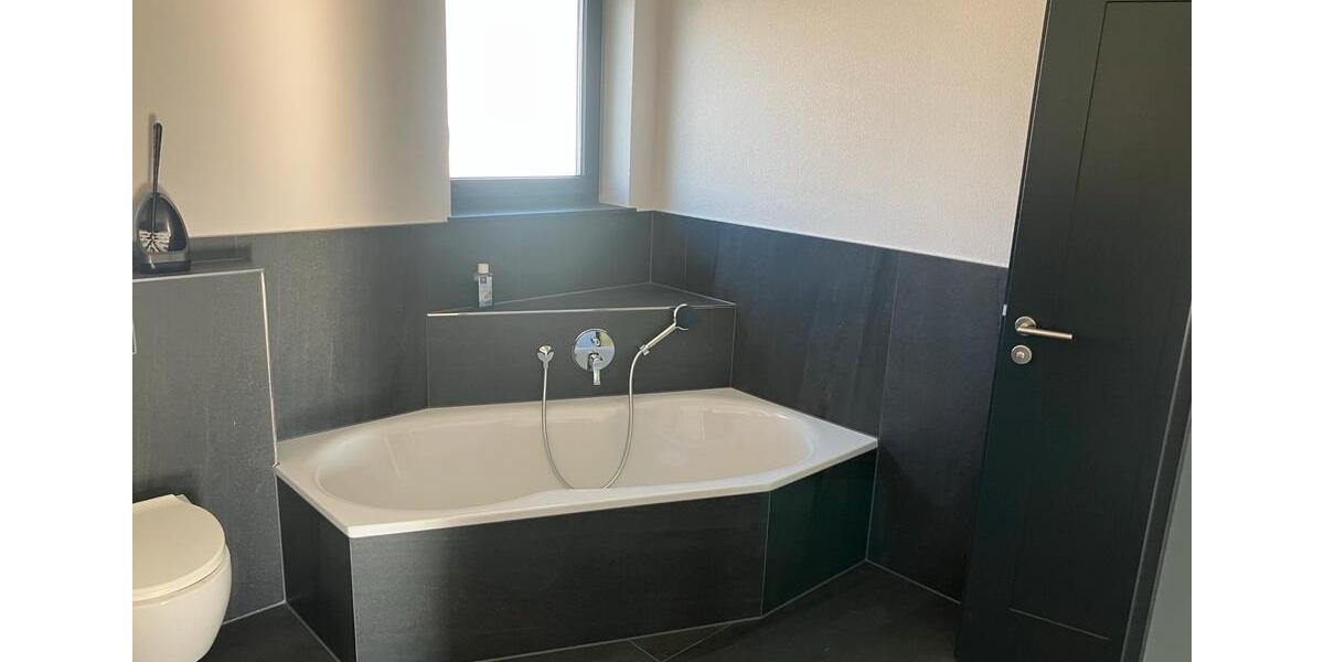 Einfamilienhaus Gelnhausen - 6 Zimmer, 180 m&sup2;, 2.700&euro; | Angebot:26652053
