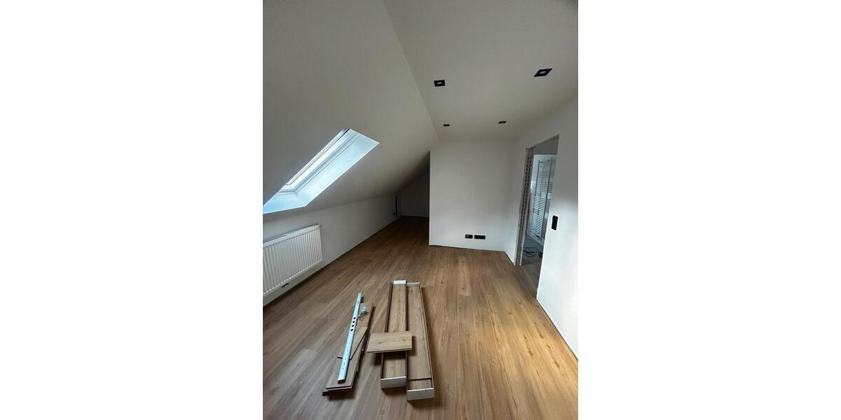 Dachgeschoßwohnung Frammersbach - 3 Zimmer, 80 m&sup2;, 900&euro; | Angebot:26253694